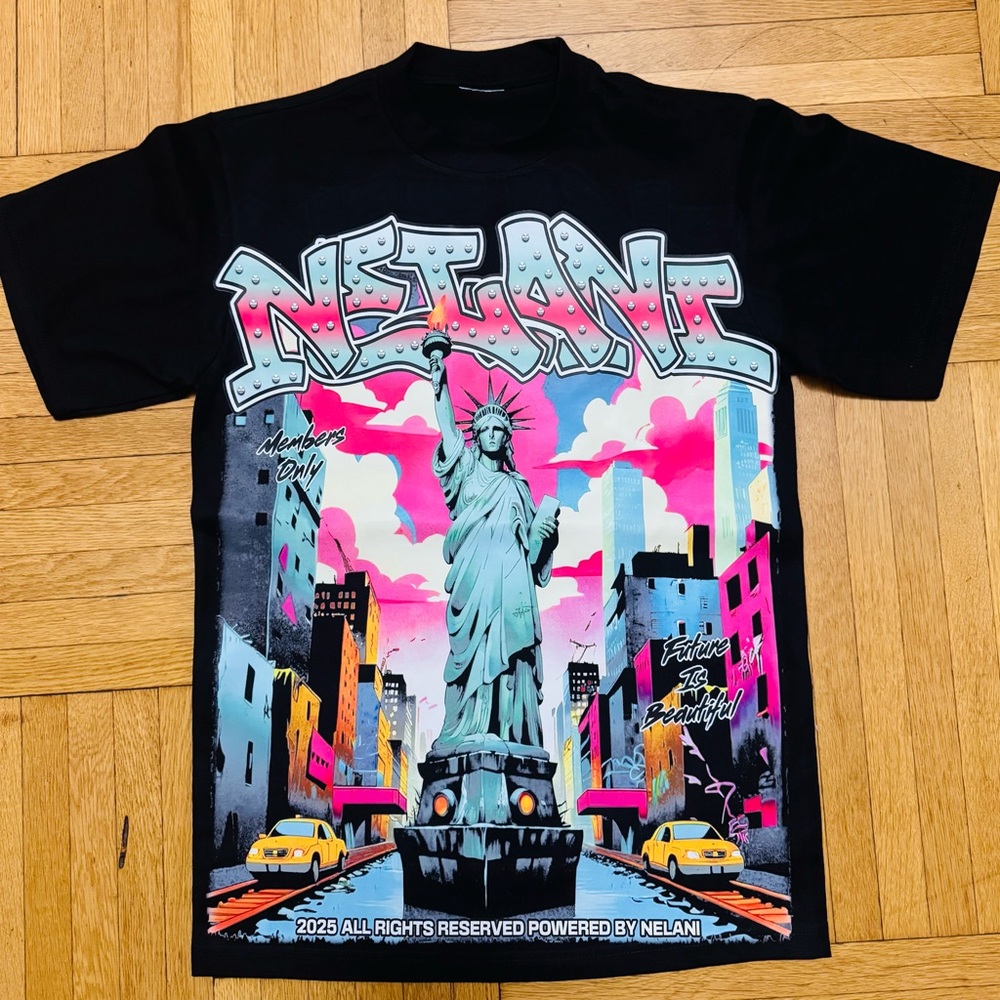 Black Graphic Tee with Statue of Liberty and Cityscape